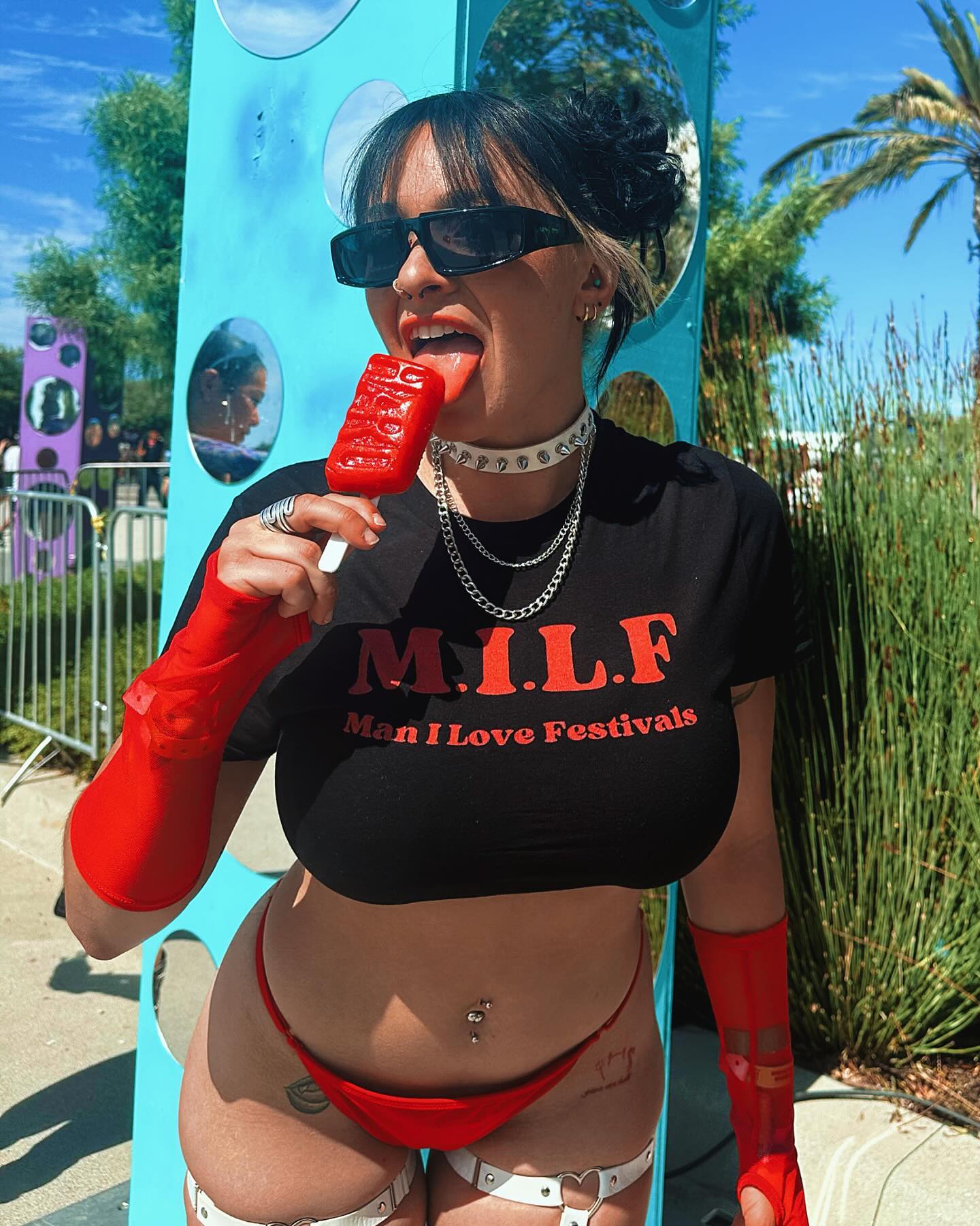 MILF (MAN I LOVE FESTIVALS) CROP TOP